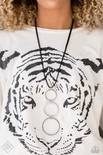 Load image into Gallery viewer, Curvy Couture Silver Necklace