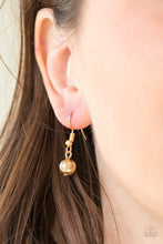 Load image into Gallery viewer, High-Stakes Fame Gold Necklace