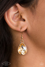 Load image into Gallery viewer, Show-Stopping Shimmer Gold Necklace