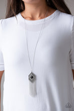 Load image into Gallery viewer, Work The Roam Black Necklace