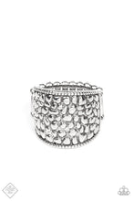 Load image into Gallery viewer, Dotted Decorum Silver Ring
