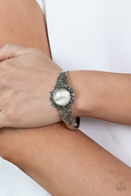 Load image into Gallery viewer, Extravagantly Enchanting White Bracelet
