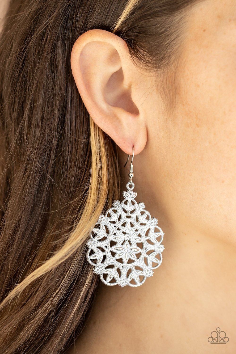 Floral Affair White Earrings