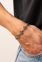 Load image into Gallery viewer, Gala Garland Silver Bracelet
