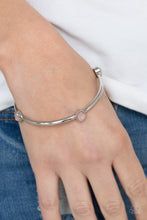 Load image into Gallery viewer, Gleam-Getter Pink Bracelet
