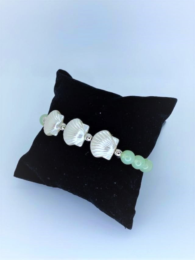 Seashells Green Stretch Starlet Shimmer Bracelet