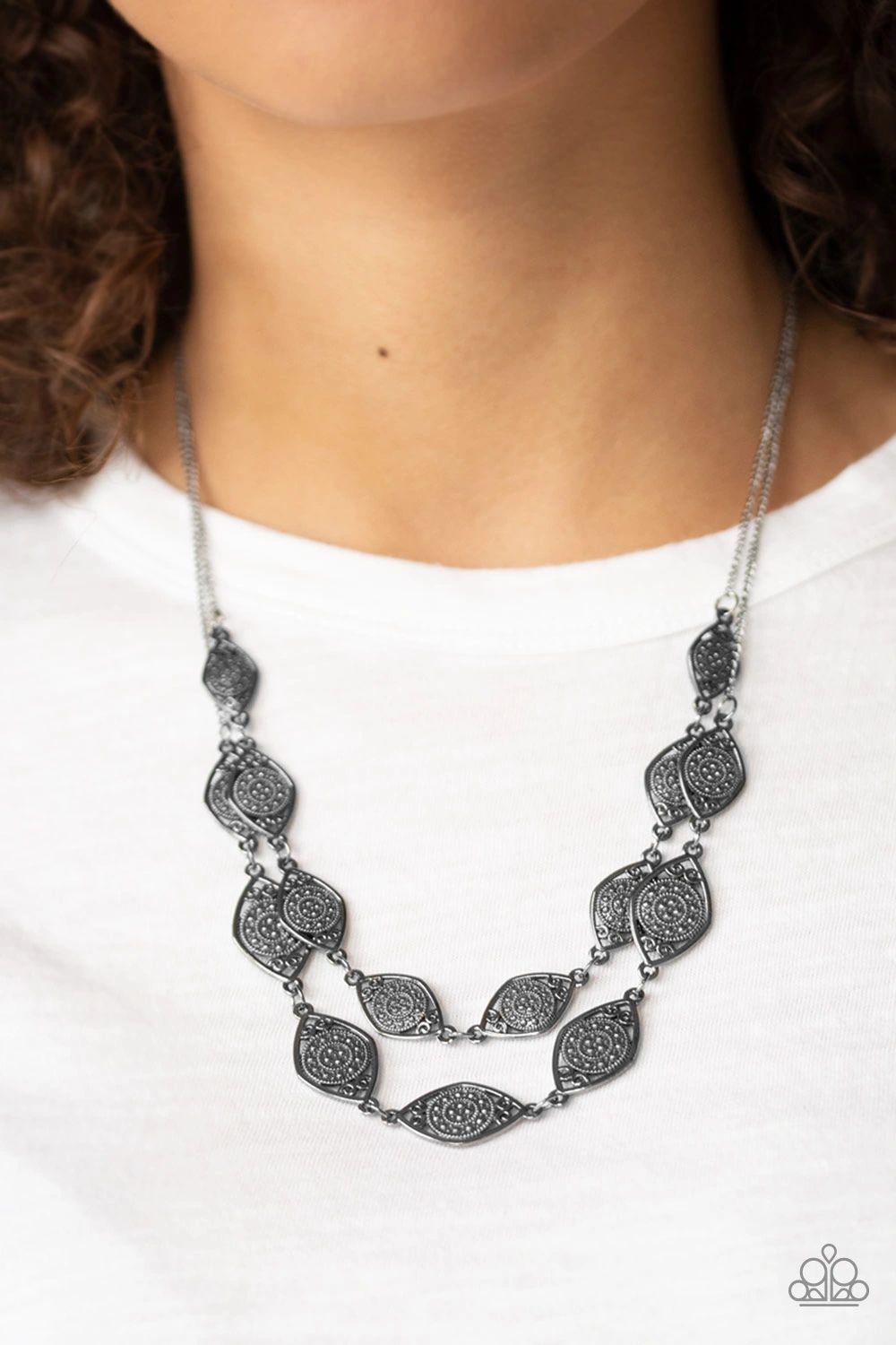 Make Yourself At Homestead Black Necklace