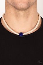 Load image into Gallery viewer, Metamorphic Marvel Blue Urban Necklace
