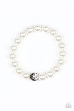 Load image into Gallery viewer, Voila! White Pearl Bracelet
