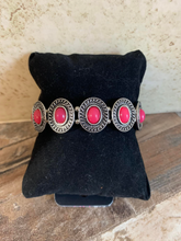 Load image into Gallery viewer, Dainty Delight Pink Bracelet
