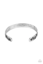 Load image into Gallery viewer, Frond Fable Silver Bracelet
